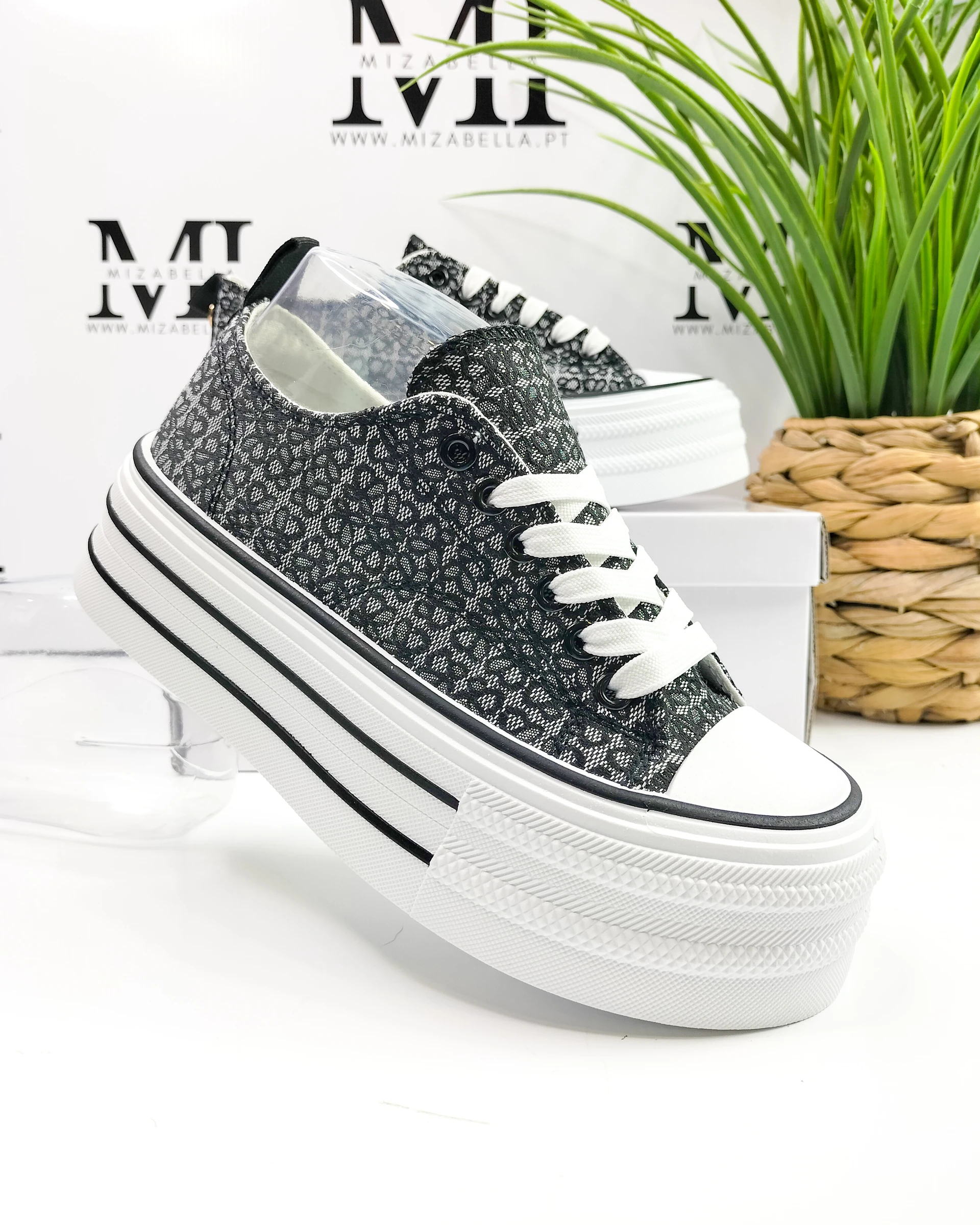 Sneaker plataforma T.39